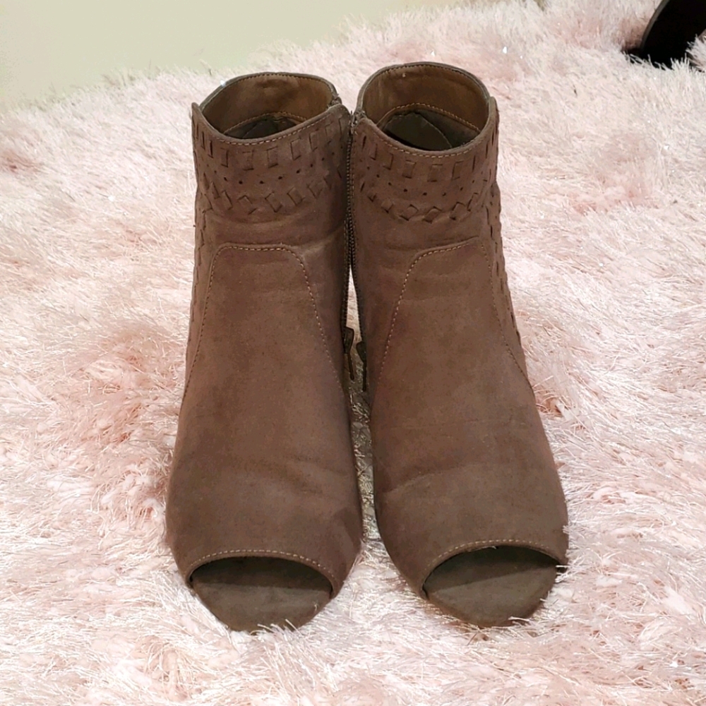 Rockport Booties - Picture 2 of 7